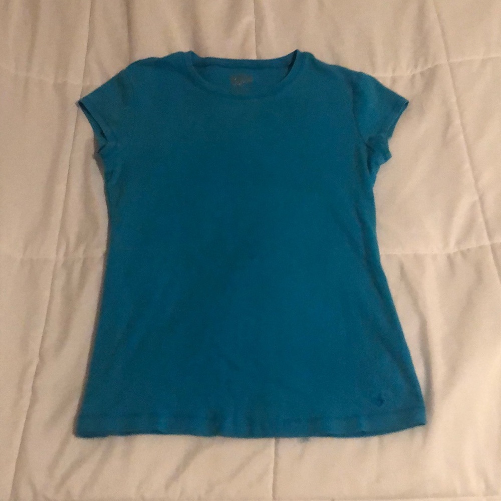 This is a nice blue t-shirt for the summer or spring.